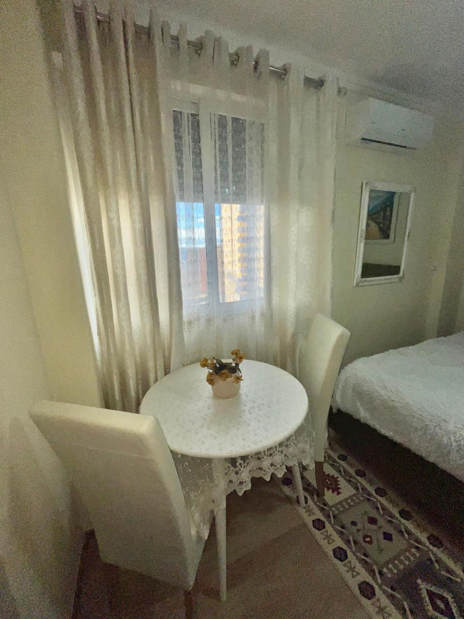 Evis House Apartment ติรานา ภายนอก รูปภาพ